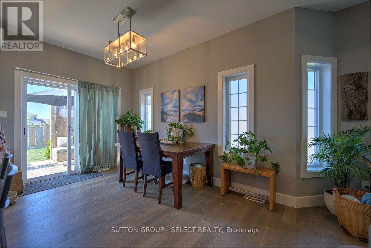 4 Brooklawn Drive, Lambton Shores, Ontario  N0M 1T0 - Photo 24 - X13642128
