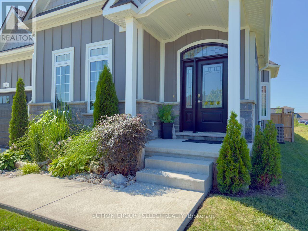 4 Brooklawn Drive, Lambton Shores, Ontario  N0M 1T0 - Photo 8 - X13642128