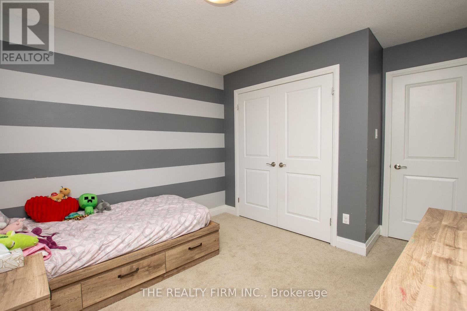 974 Bluegrass Drive, London North, Ontario  N6H 0C9 - Photo 21 - X13643280