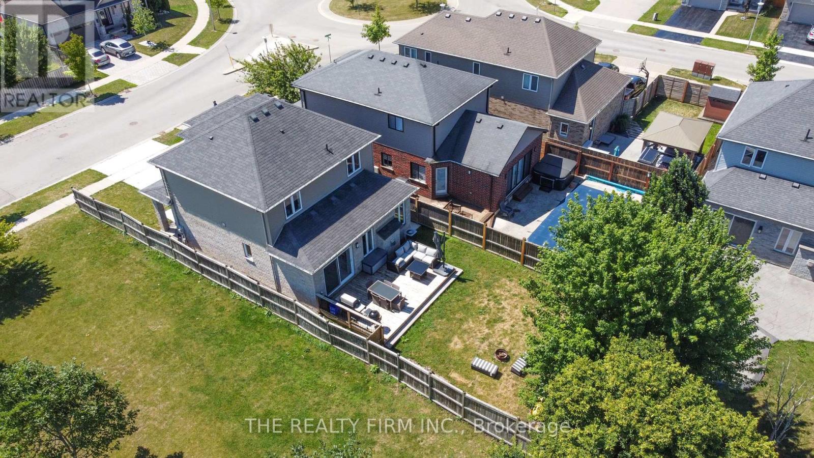 974 Bluegrass Drive, London North, Ontario  N6H 0C9 - Photo 43 - X13643280