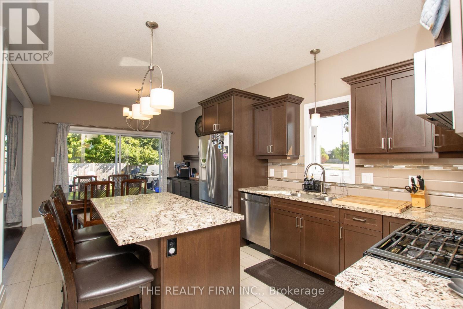 974 Bluegrass Drive, London North, Ontario  N6H 0C9 - Photo 9 - X13643280