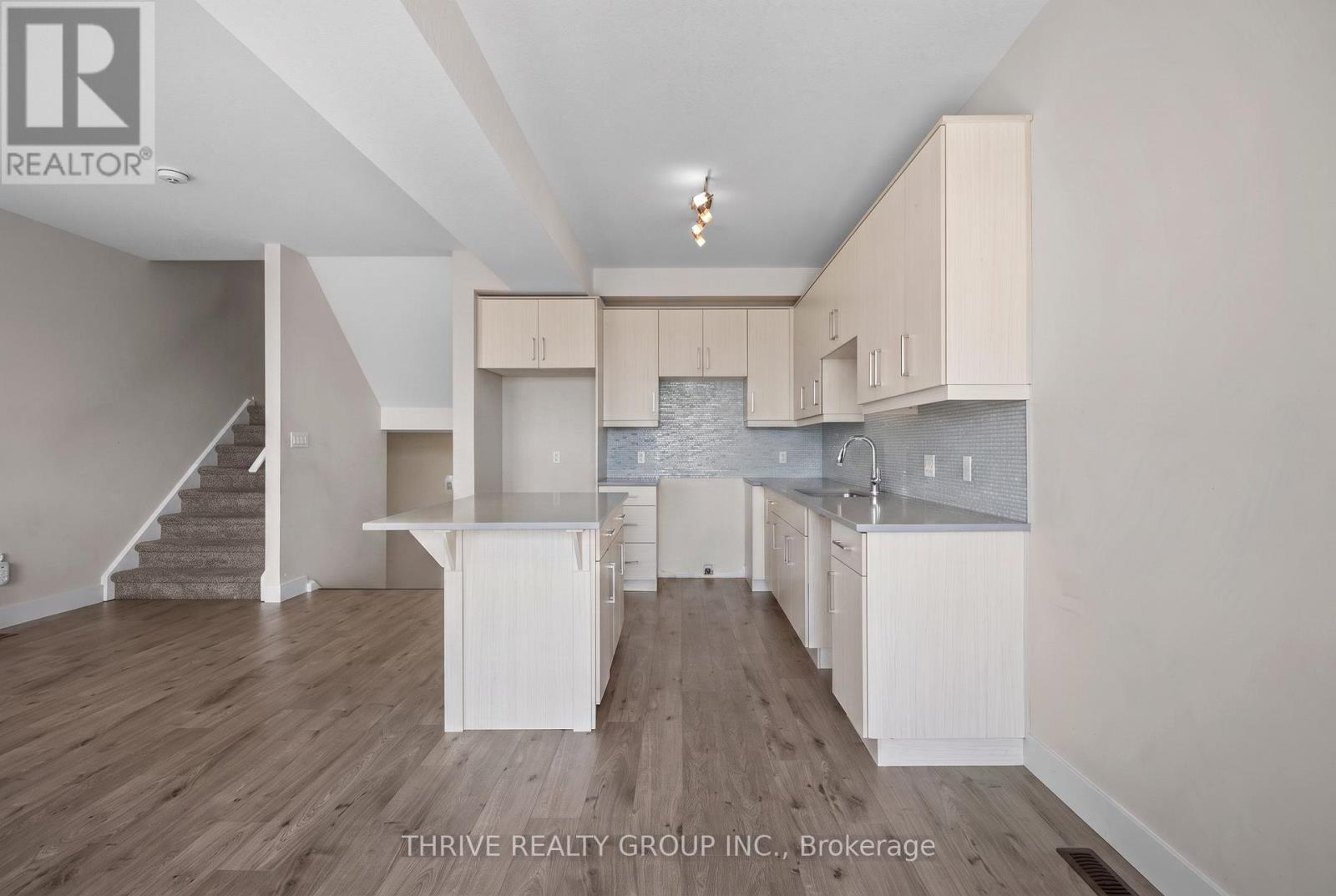 981 West Village Square, London North, Ontario  N6H 0J7 - Photo 15 - X13643326