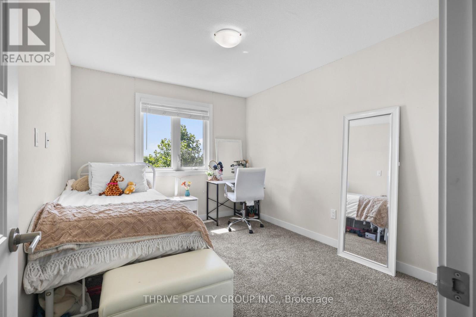 981 West Village Square, London North, Ontario  N6H 0J7 - Photo 24 - X13643326