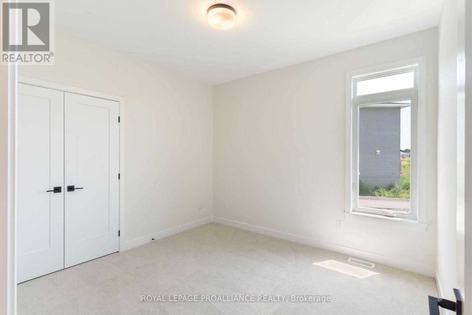 1076 Moore Street, Brockville, Ontario  K0E 0H2 - Photo 11 - X13643270