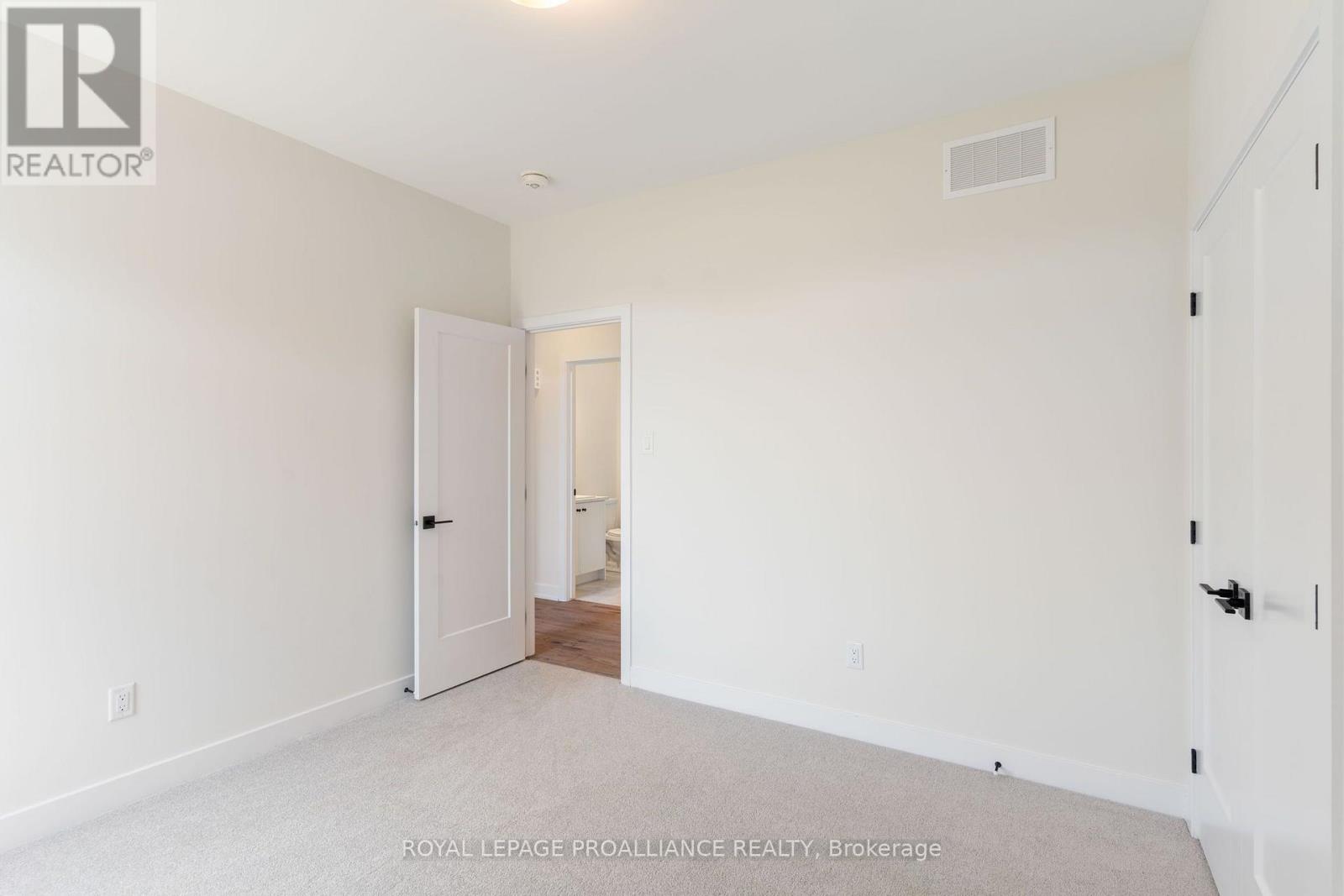 1076 Moore Street, Brockville, Ontario  K0E 0H2 - Photo 12 - X13643270