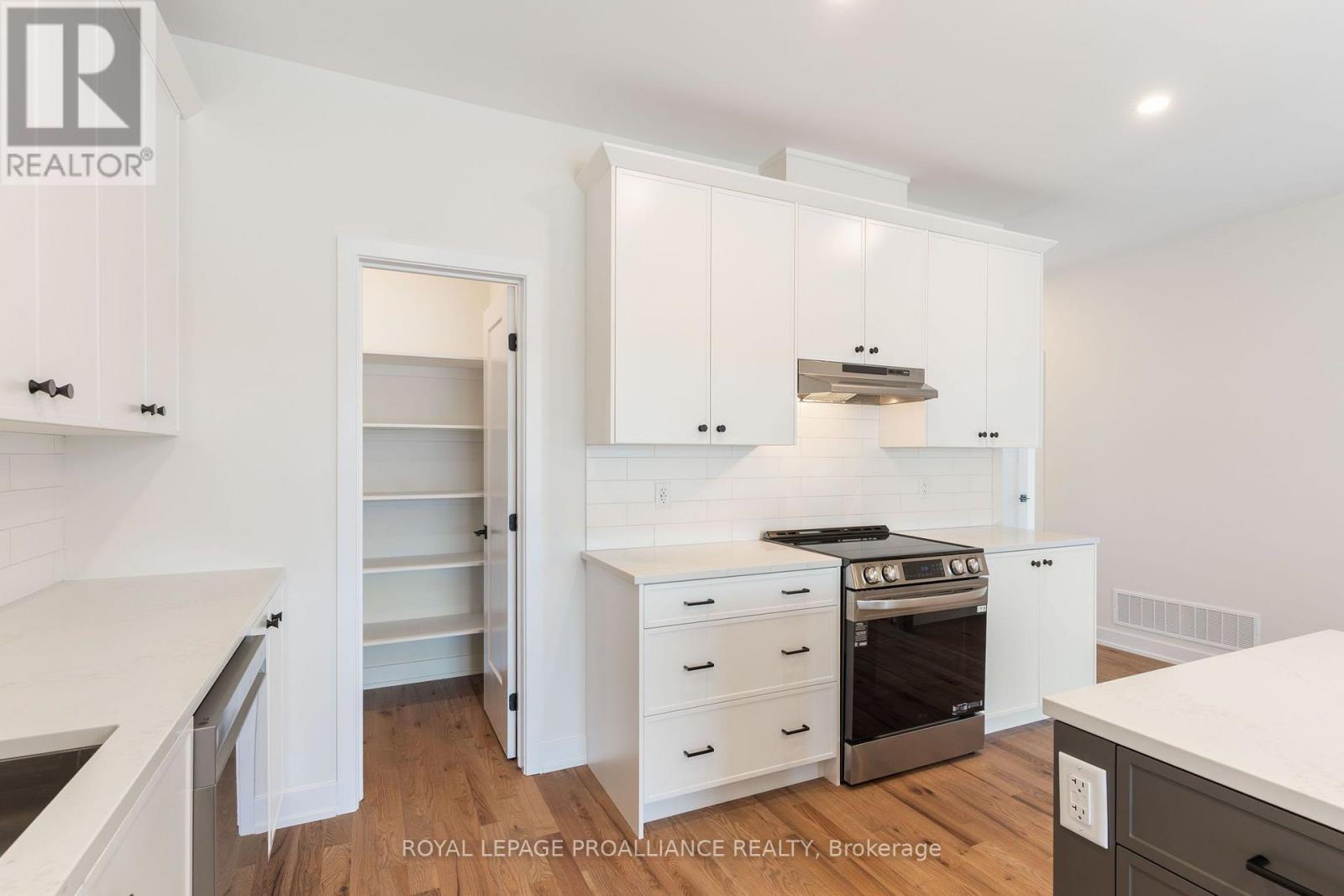 1076 Moore Street, Brockville, Ontario  K0E 0H2 - Photo 24 - X13643270