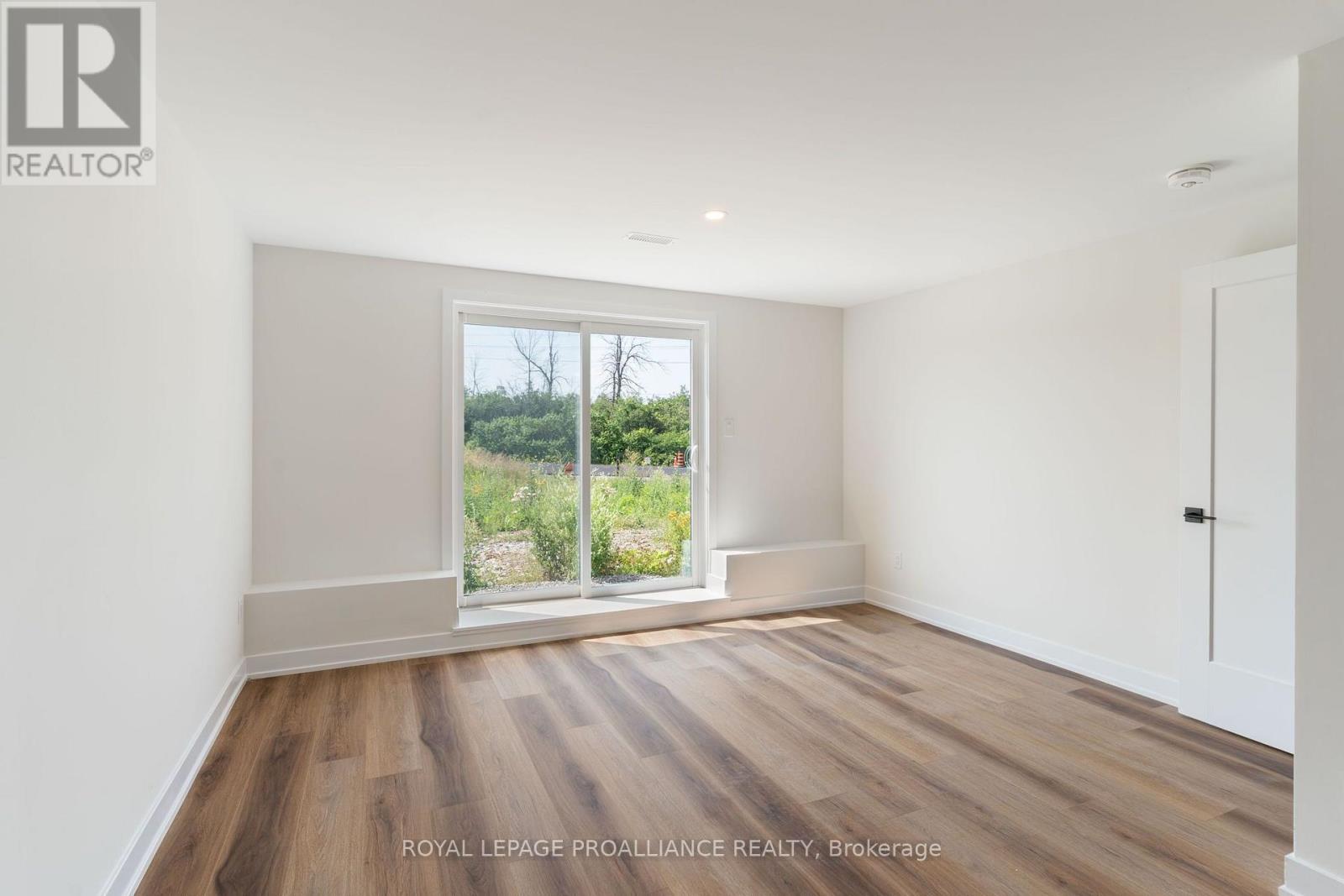 1076 Moore Street, Brockville, Ontario  K0E 0H2 - Photo 40 - X13643270
