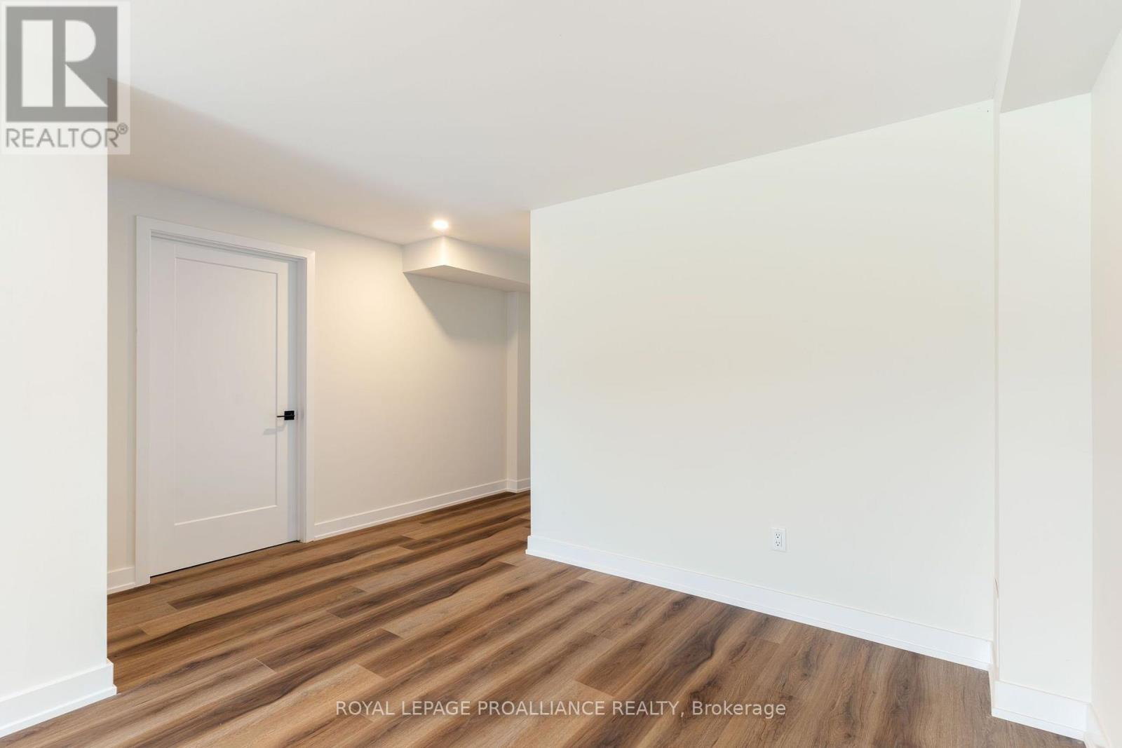 1076 Moore Street, Brockville, Ontario  K0E 0H2 - Photo 42 - X13643270
