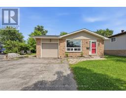 32 COURTICE CRESCENT, collingwood, Ontario