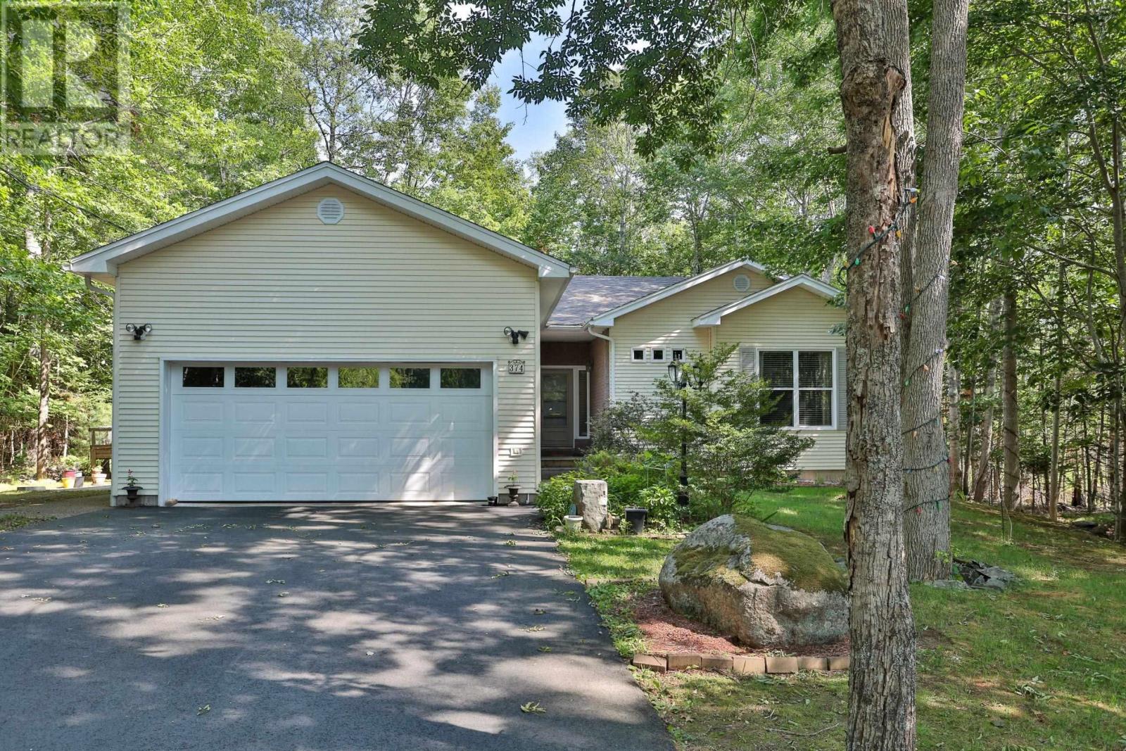374 Brady Street, Bridgewater, Nova Scotia  B4V 3W4 - Photo 34 - 202617097