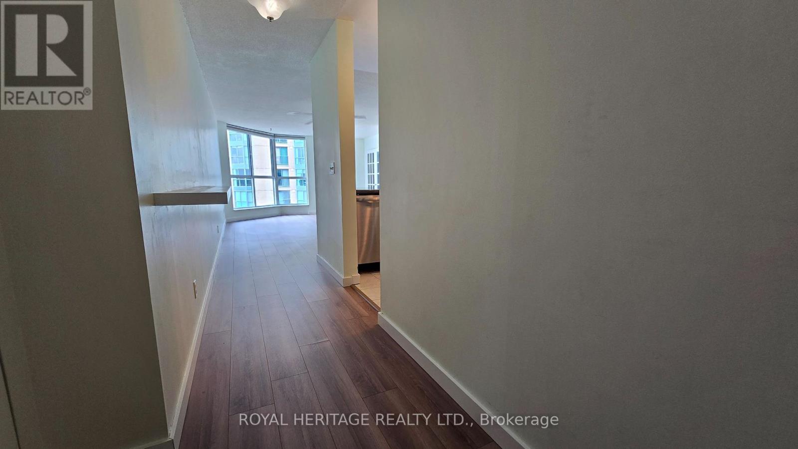 1203 - 150 Dunlop Street E, Barrie, Ontario  L4M 6H1 - Photo 10 - S13643292