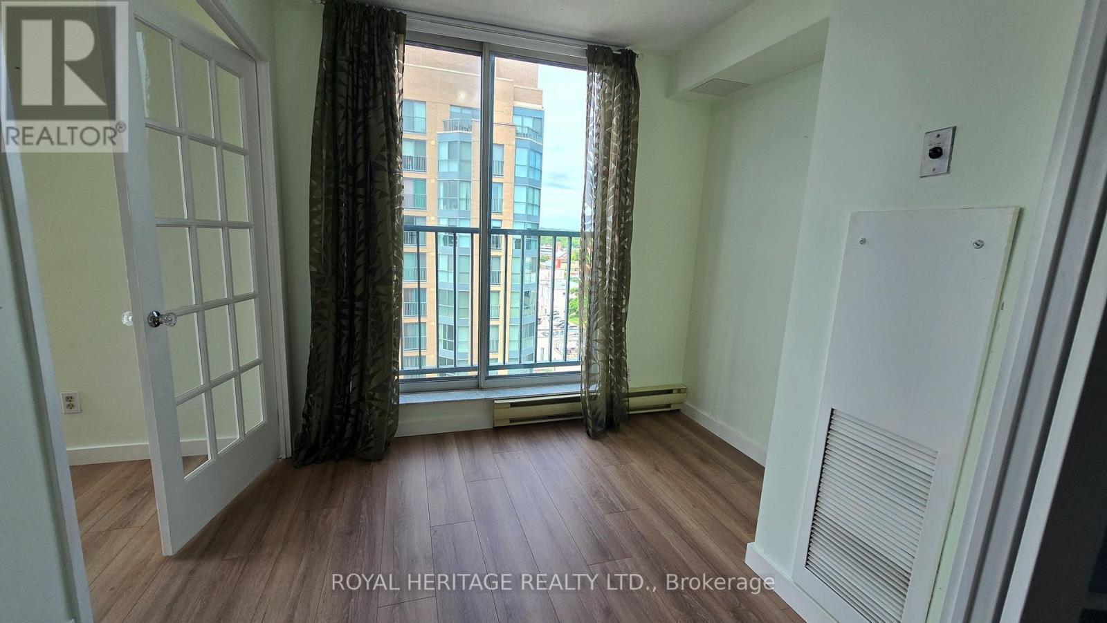 1203 - 150 Dunlop Street E, Barrie, Ontario  L4M 6H1 - Photo 18 - S13643292