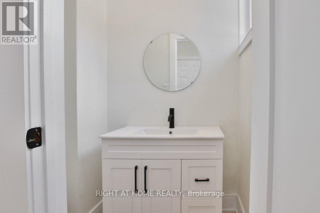 471 Country Club Crescent, Mississauga, Ontario  L5J 2P9 - Photo 16 - W13643244