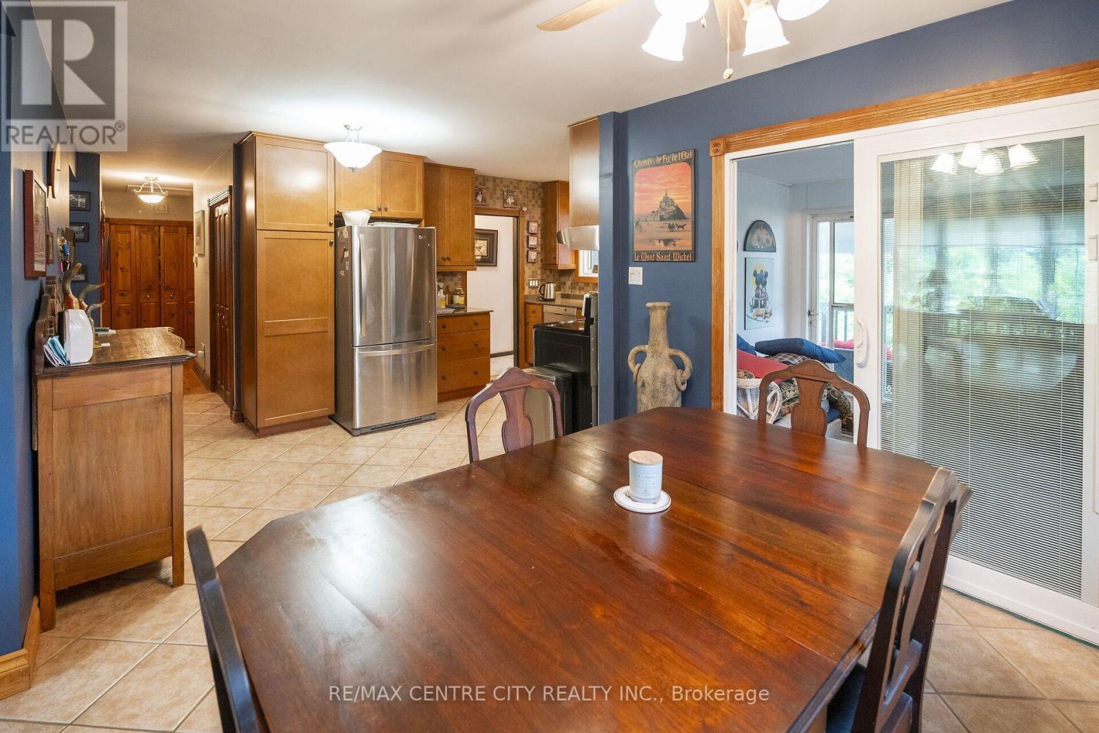 23891 Sutherland Road, Strathroy-Caradoc, Ontario  N0L 1W0 - Photo 11 - X13643392