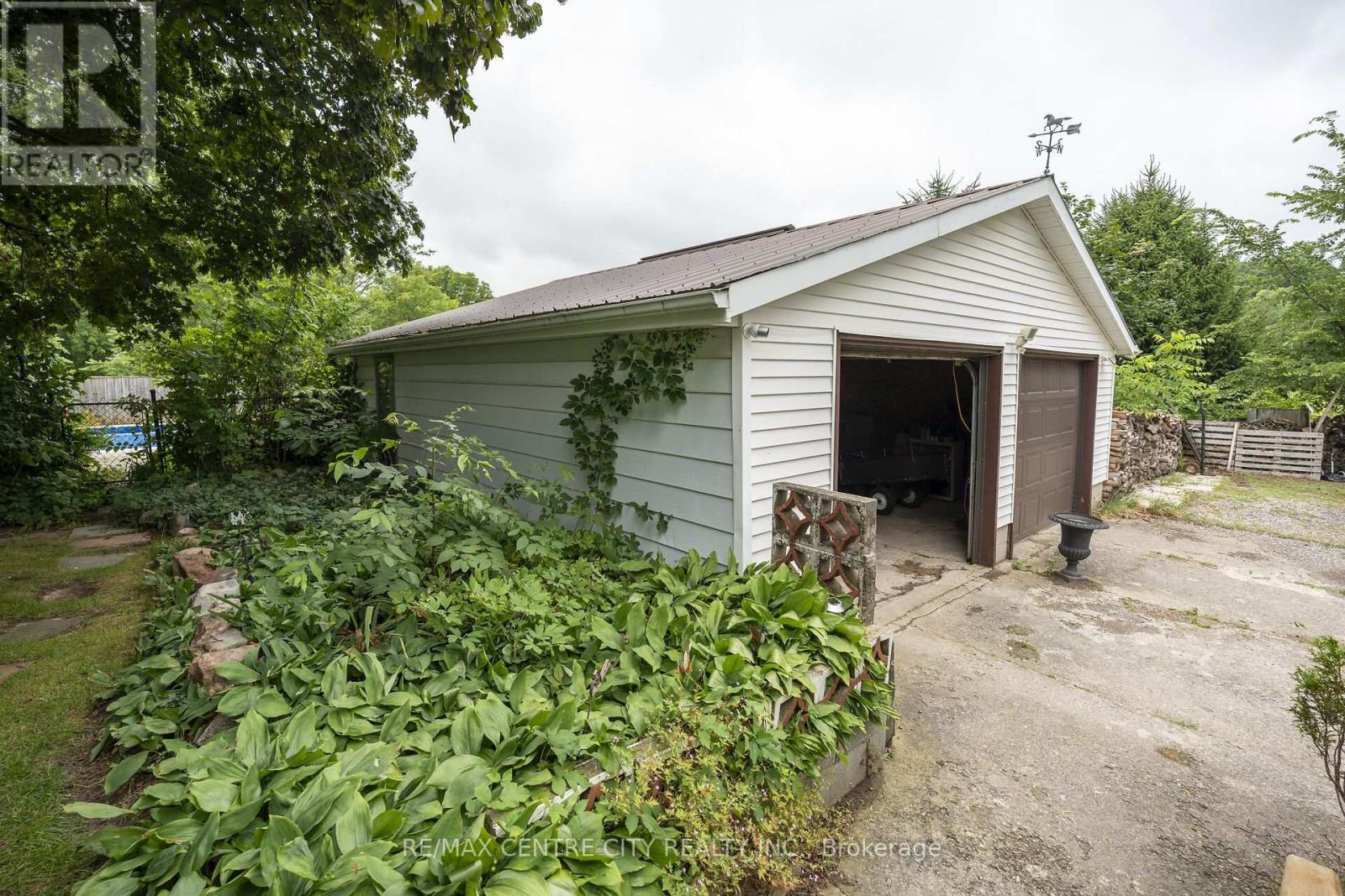23891 Sutherland Road, Strathroy-Caradoc, Ontario  N0L 1W0 - Photo 25 - X13643392