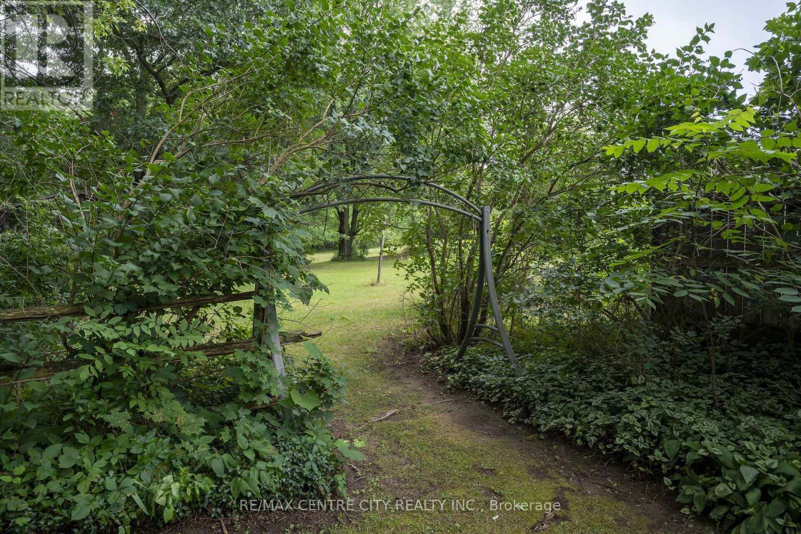 23891 Sutherland Road, Strathroy-Caradoc, Ontario  N0L 1W0 - Photo 29 - X13643392