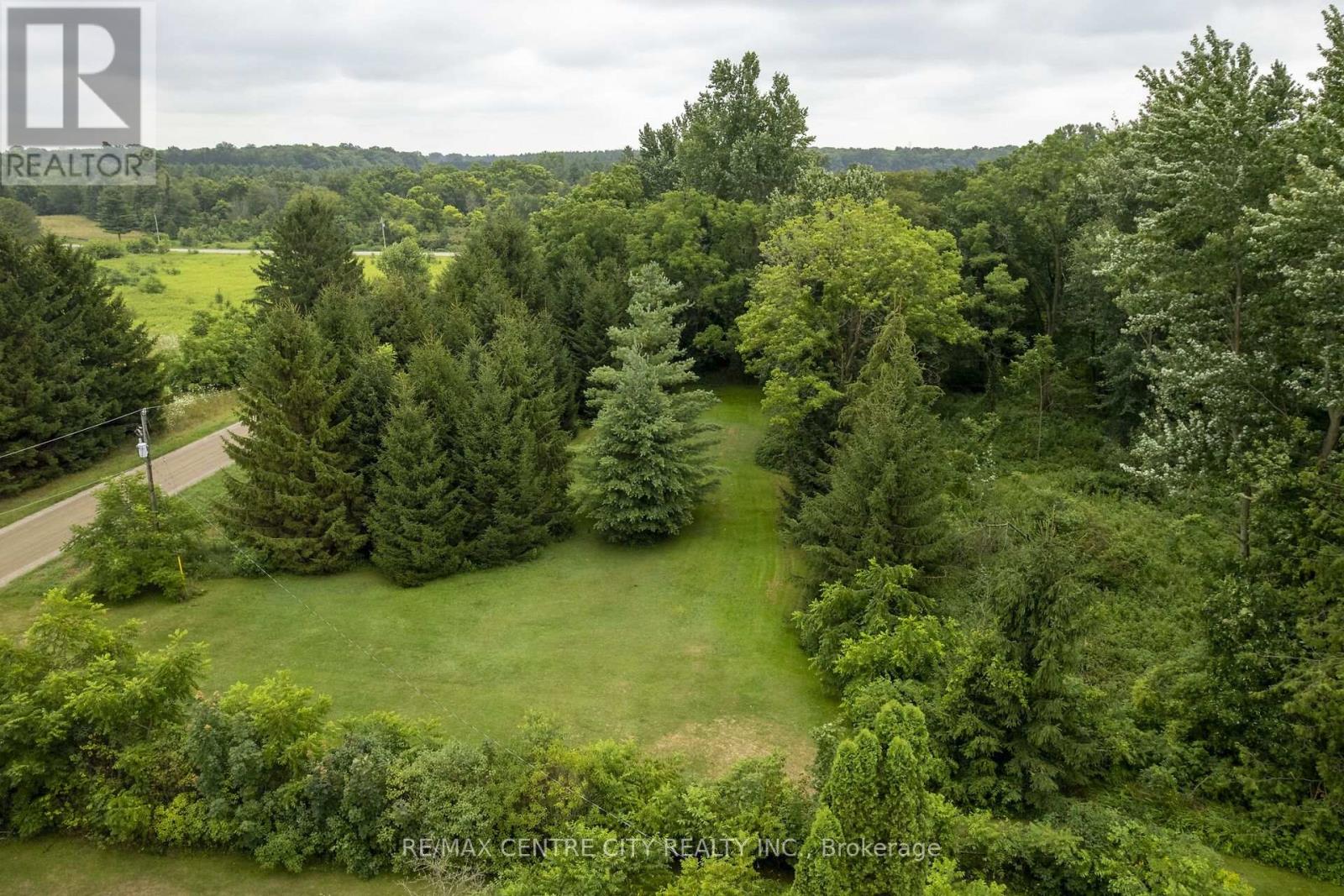 23891 Sutherland Road, Strathroy-Caradoc, Ontario  N0L 1W0 - Photo 4 - X13643392
