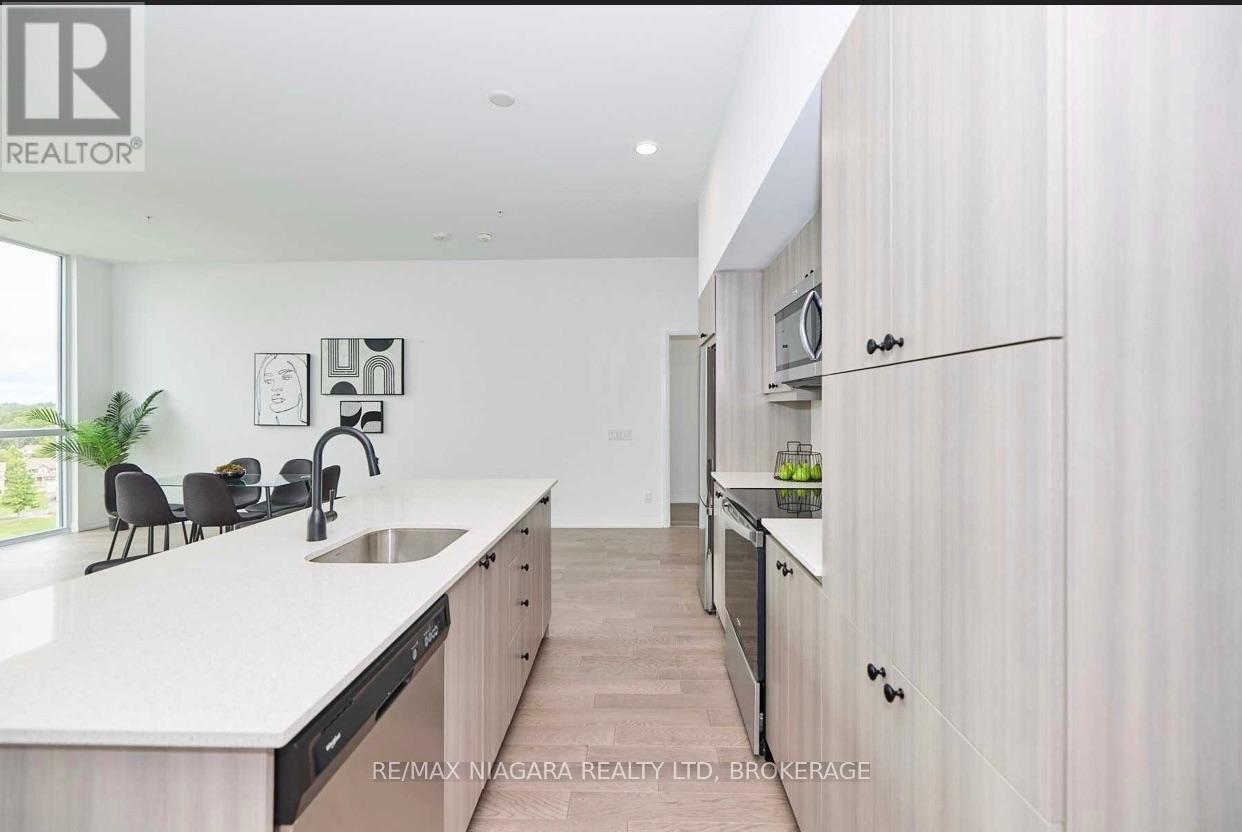 Sub_penthouse #914 - 7711 Green Vista Gate, Niagara Falls, Ontario  L2H 1R1 - Photo 4 - X13643364