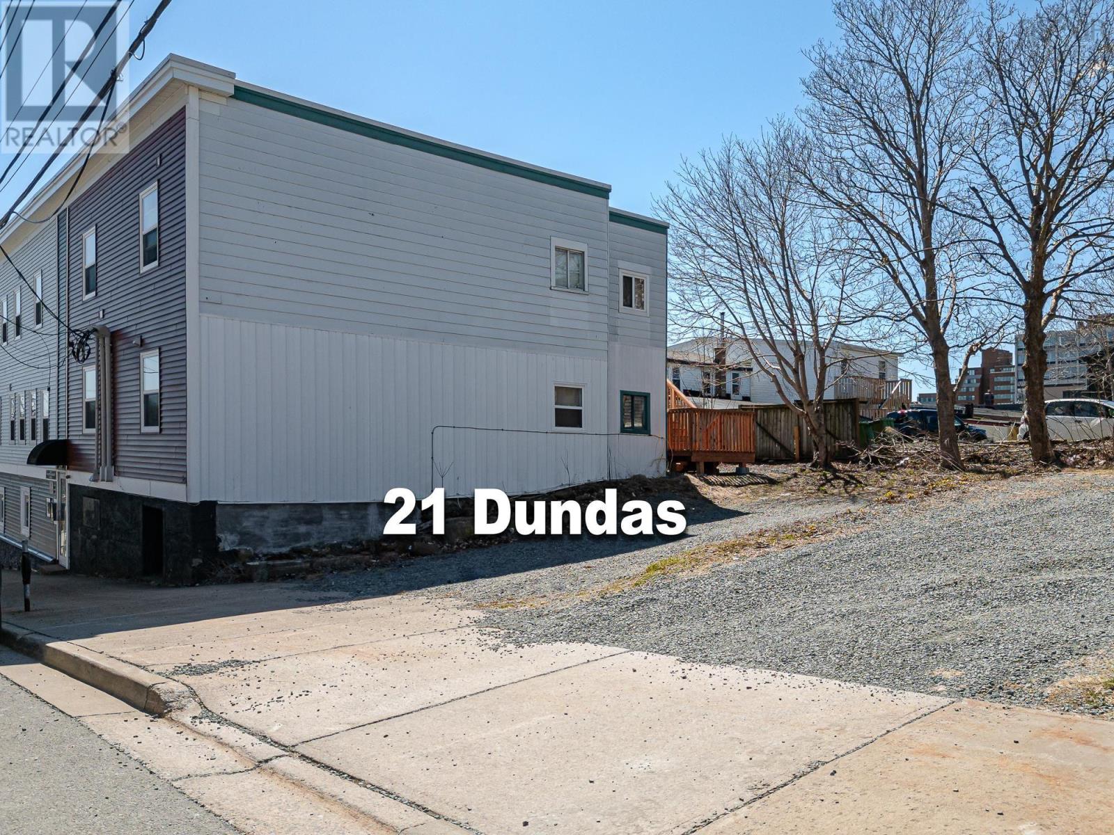 21 Dundas Street, Dartmouth, Nova Scotia  B2Y 2T8 - Photo 3 - 202607708