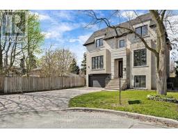 220 ROE AVENUE, Toronto, Ontario