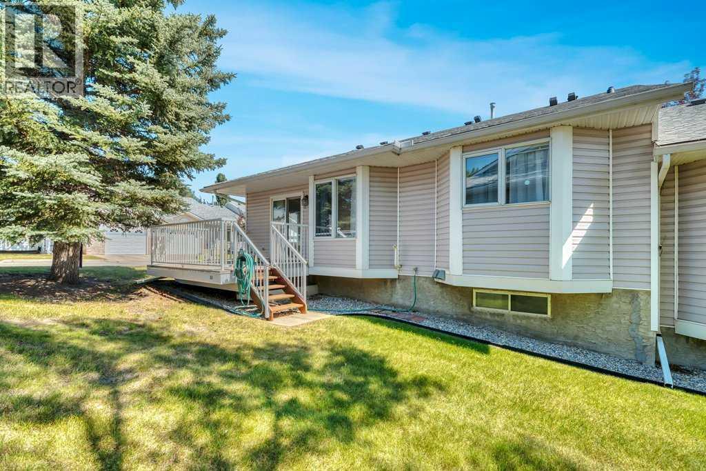 33 Riverview Point SE, Calgary, Alberta  T2C 4H8 - Photo 2 - A2332420