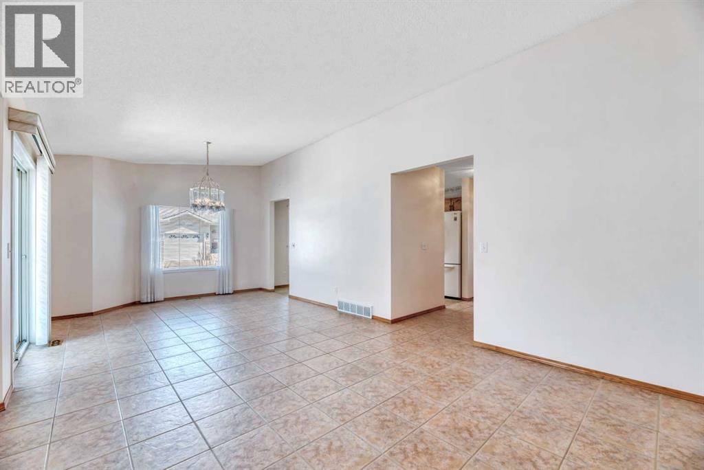 33 Riverview Point SE, Calgary, Alberta  T2C 4H8 - Photo 12 - A2332420