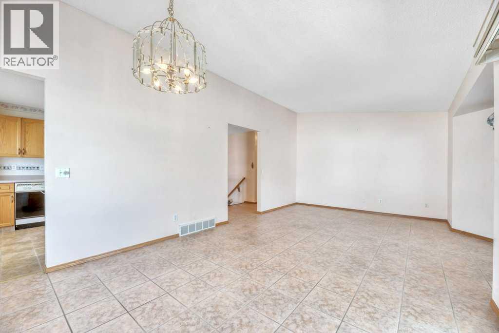 33 Riverview Point SE, Calgary, Alberta  T2C 4H8 - Photo 15 - A2332420