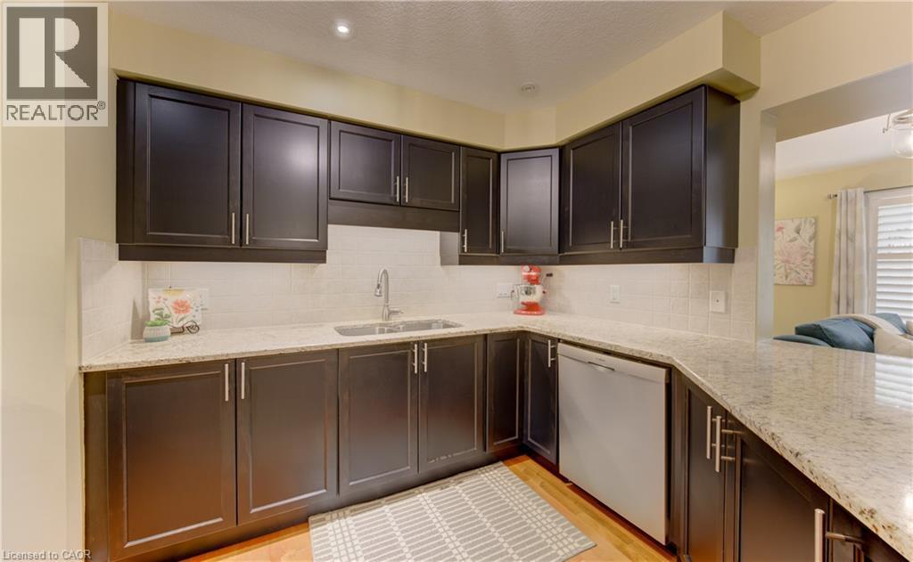 555 Chablis Drive Unit# 12, Waterloo, Ontario  N2T 0A5 - Photo 10 - 40848597