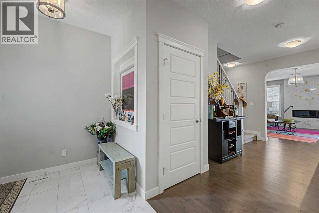 605 Nolan Hill Boulevard NW, Calgary, Alberta  T3R 0V6 - Photo 3 - A2334288