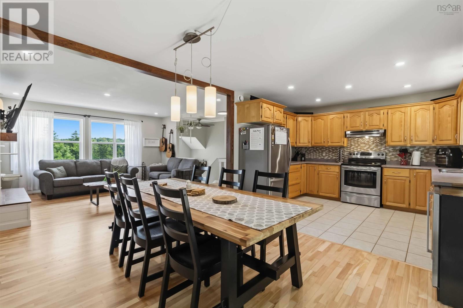 53 Megan Crescent, Middle Sackville, Nova Scotia  B4E 3B8 - Photo 11 - 202617000