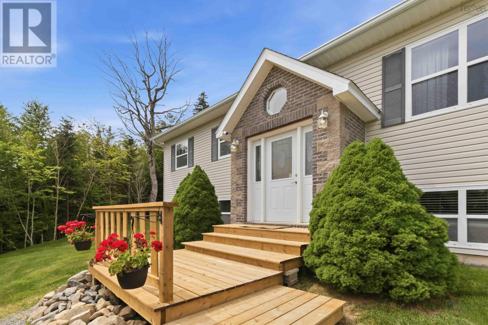 53 Megan Crescent, Middle Sackville, Nova Scotia  B4E 3B8 - Photo 3 - 202617000