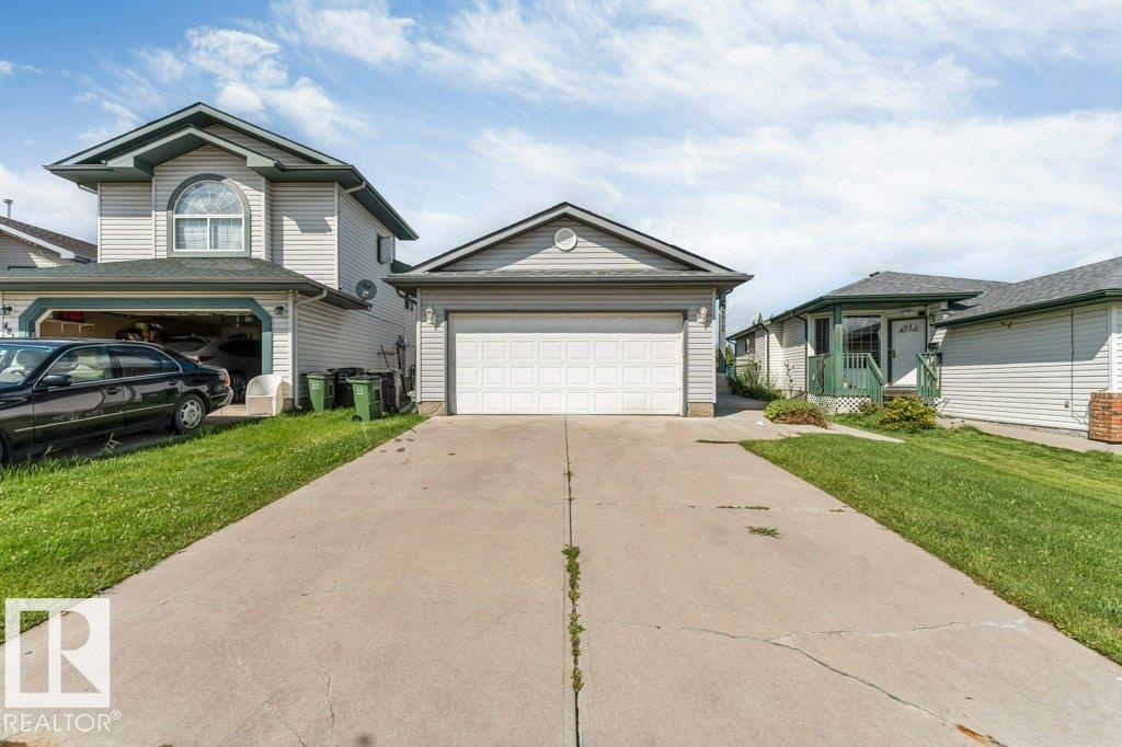 4812 148 AV NW, edmonton, Alberta
