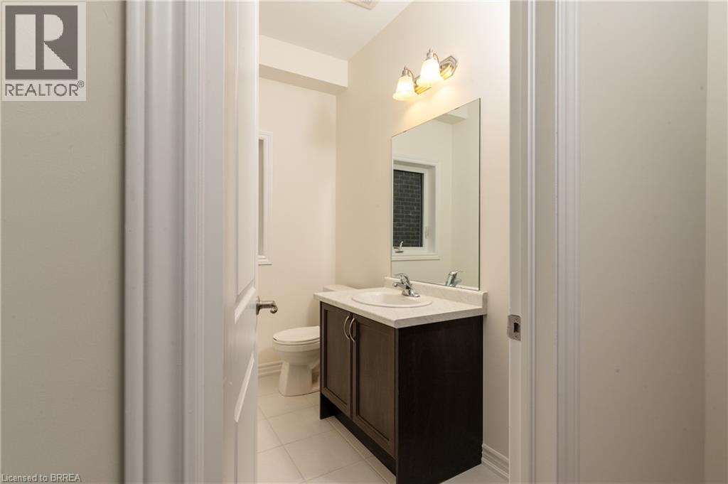 33 Dennis Avenue, Brantford, Ontario  N3V 0B9 - Photo 4 - 40853139