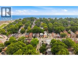 1 KINGSWOOD Road Unit# R, Toronto, Ontario