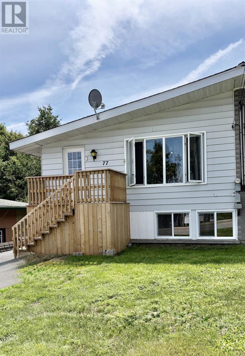 77 Hillside DR S, Elliot Lake, Ontario