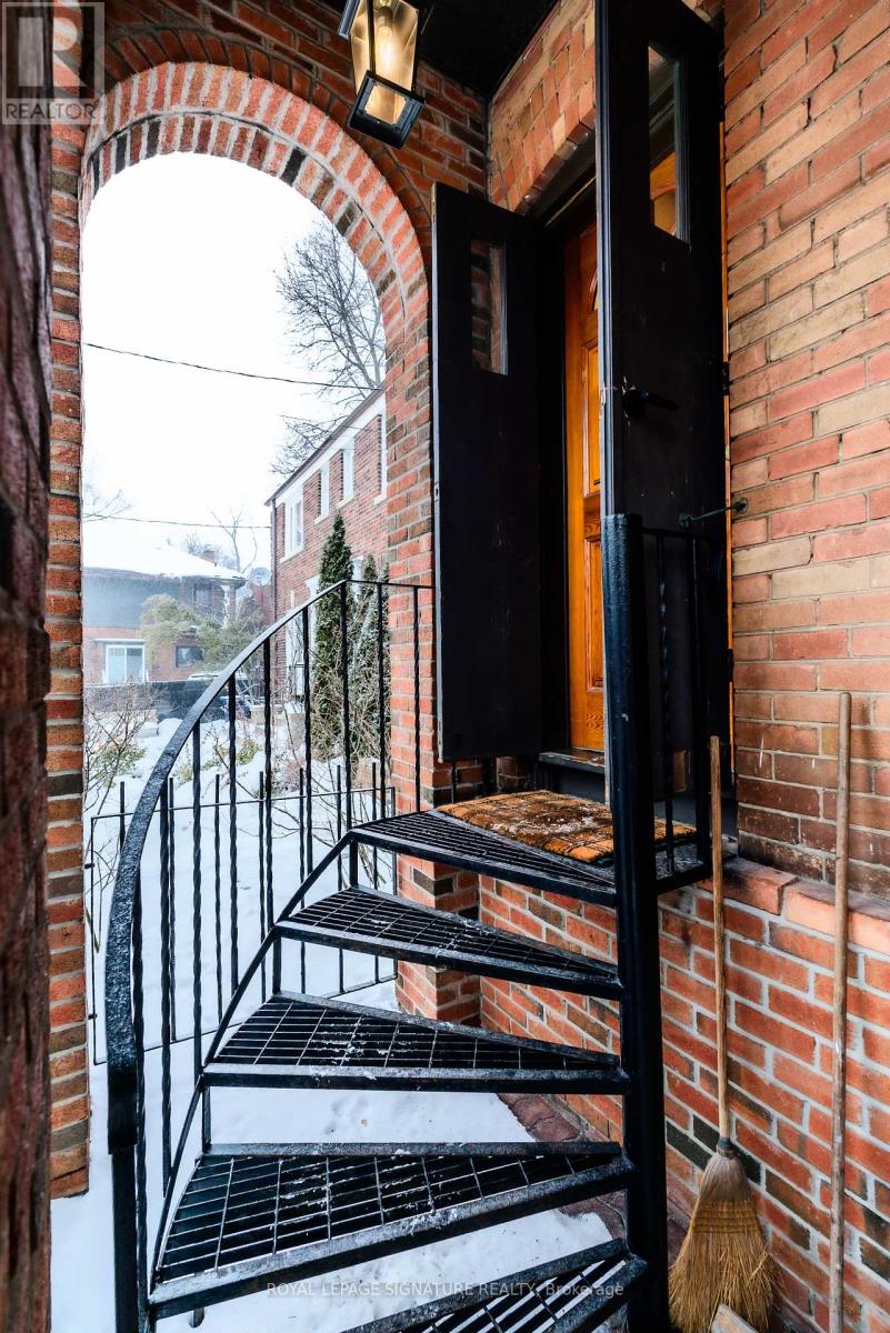 1089 Mt Pleasant Road, Toronto, Ontario  M4P 2M7 - Photo 2 - C13582792