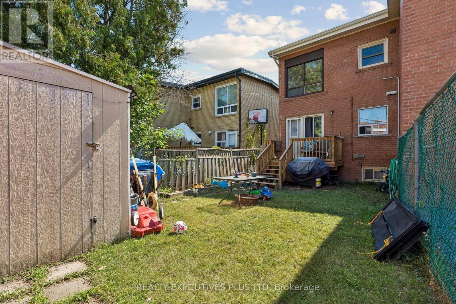 74 Calstock Drive, Toronto, Ontario  M9V 1H2 - Photo 30 - W13628480