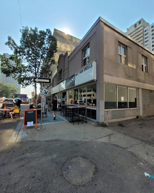10048 102 St NW, Edmonton, Alberta