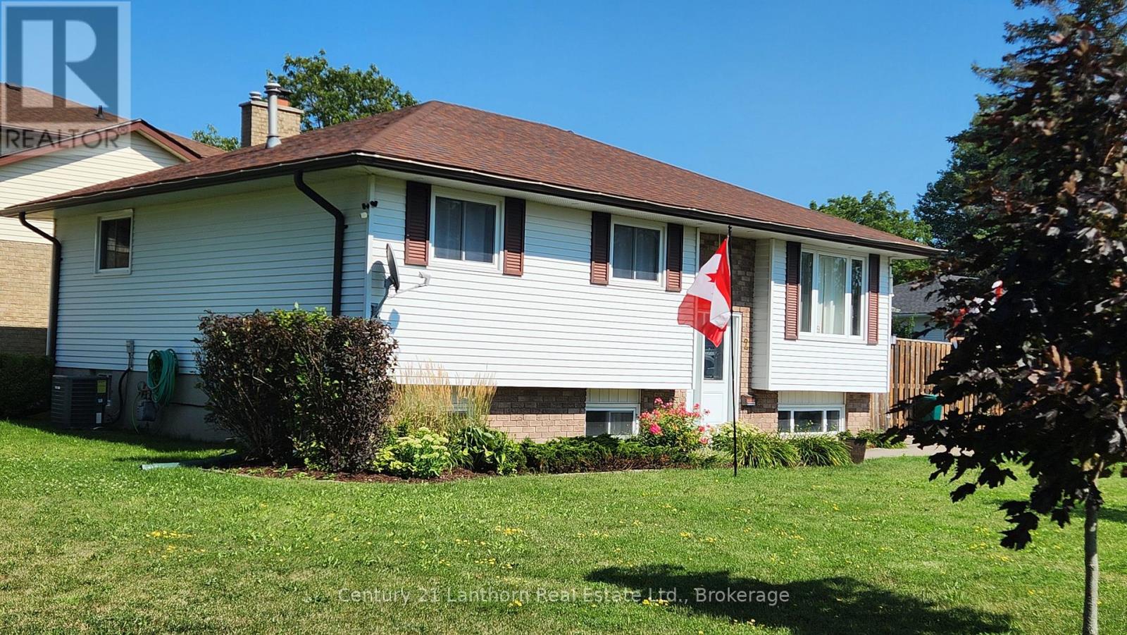 2 Dixie Place, Belleville, Ontario  K8P 5A9 - Photo 2 - X13643504