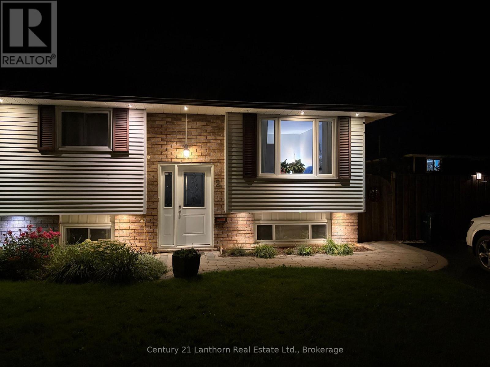 2 Dixie Place, Belleville, Ontario  K8P 5A9 - Photo 4 - X13643504