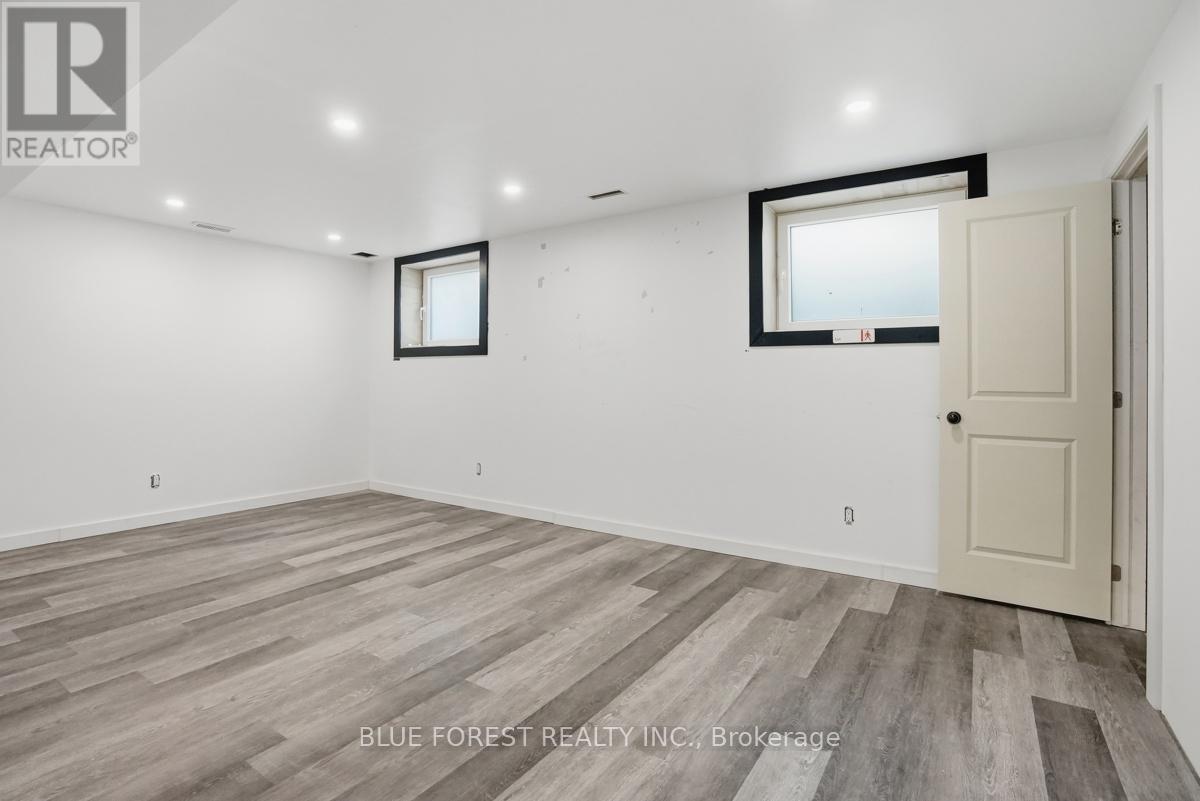 40 Locky Lane, Middlesex Centre, Ontario  N0L 1R0 - Photo 30 - X13643424