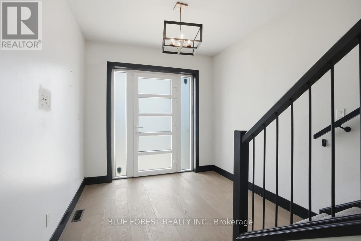 40 Locky Lane, Middlesex Centre, Ontario  N0L 1R0 - Photo 4 - X13643424