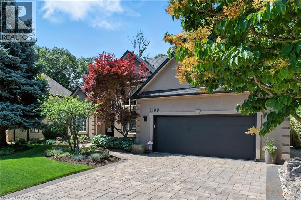 1109 Forestvale Drive, Burlington, Ontario  L7P 4W3 - Photo 2 - 40853643