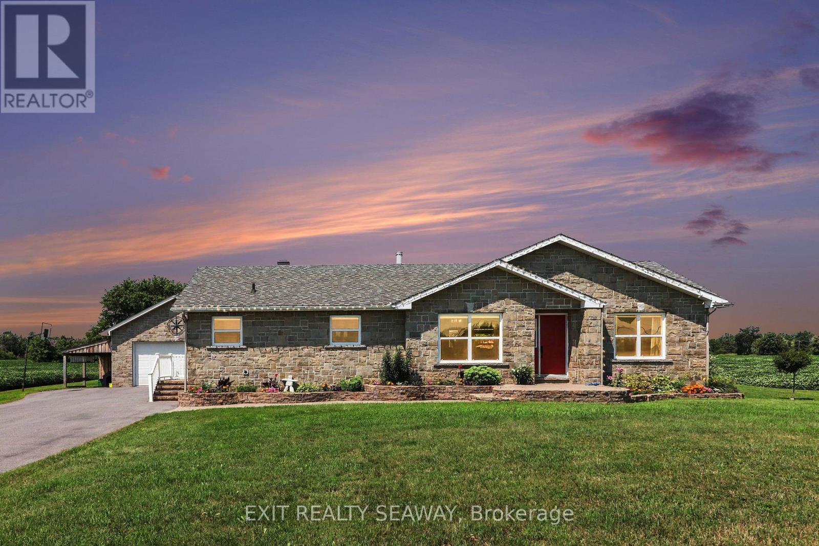14899 HOLLISTER ROAD, South Stormont, Ontario