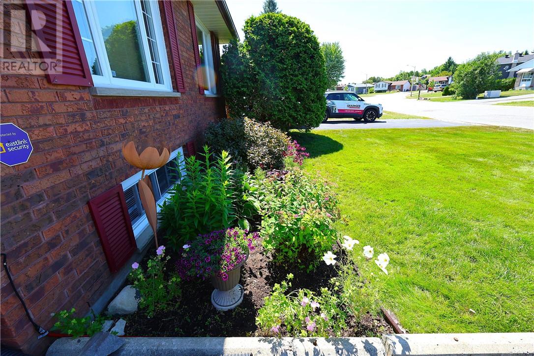 1556 Yarmouth Street, Sudbury, Ontario  P3A 5A6 - Photo 49 - 2129574