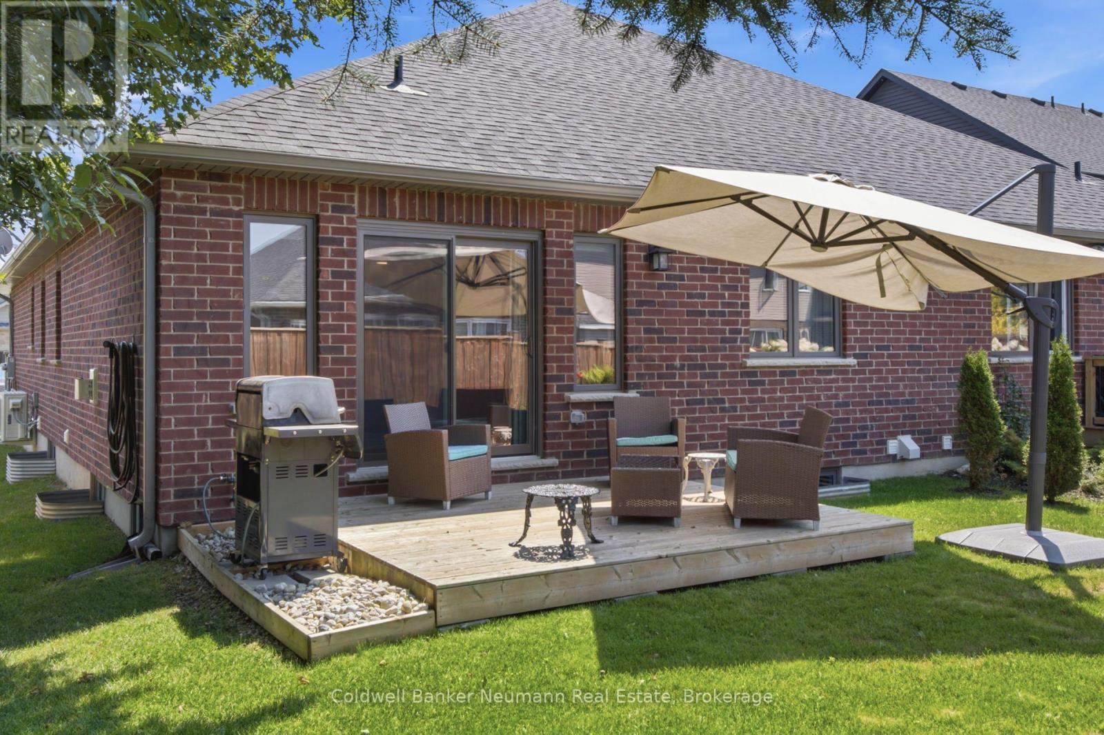 72 Halls Drive, Centre Wellington, Ontario  N0B 1S0 - Photo 36 - X13643412