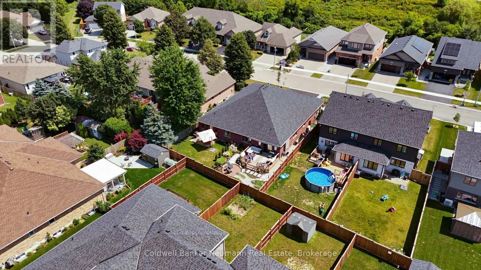 72 Halls Drive, Centre Wellington, Ontario  N0B 1S0 - Photo 40 - X13643412