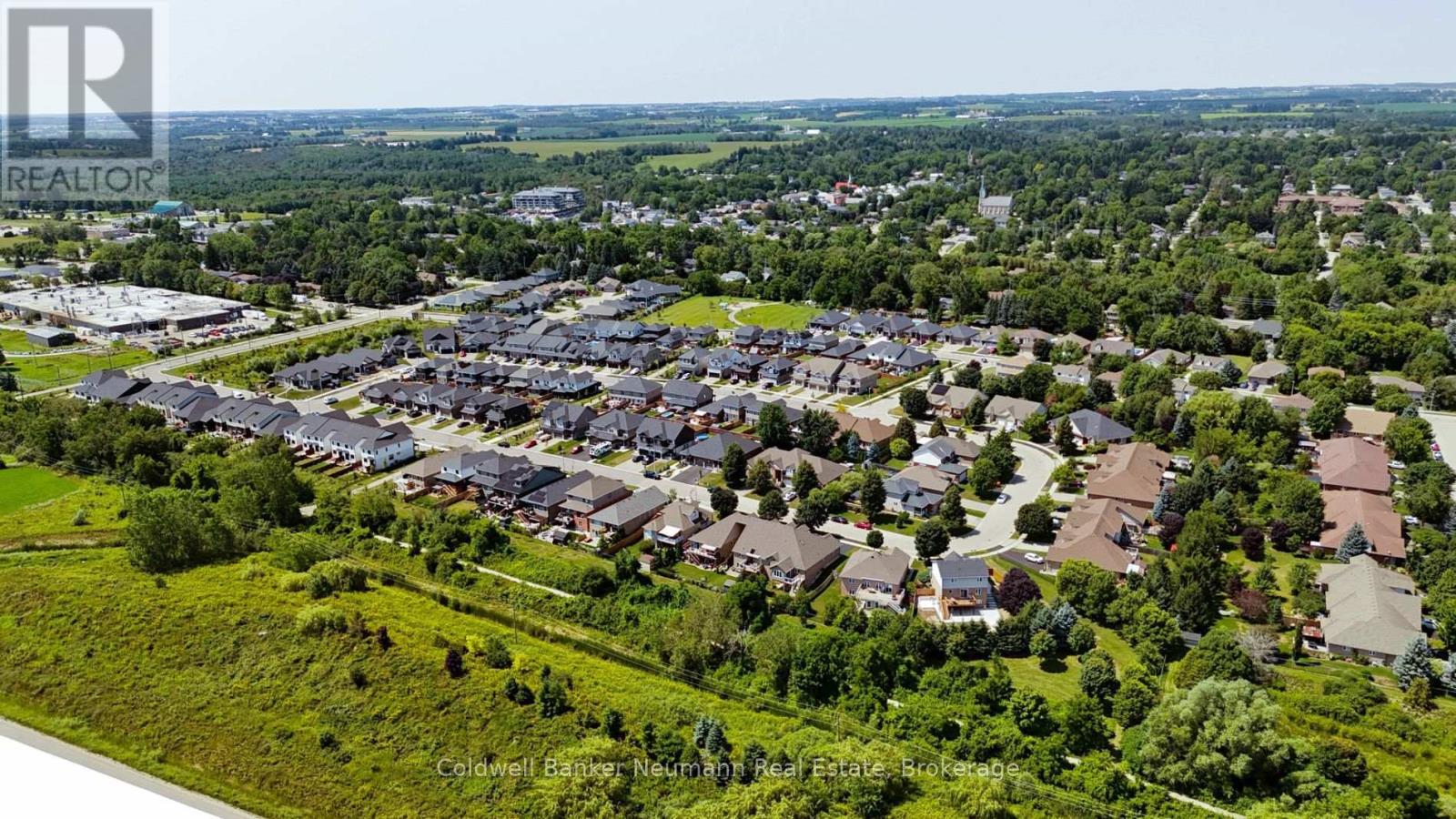 72 Halls Drive, Centre Wellington, Ontario  N0B 1S0 - Photo 41 - X13643412