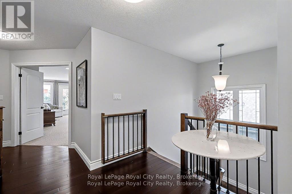 8 Zaduk Place, Guelph, Ontario  N1G 0A7 - Photo 18 - X13643468