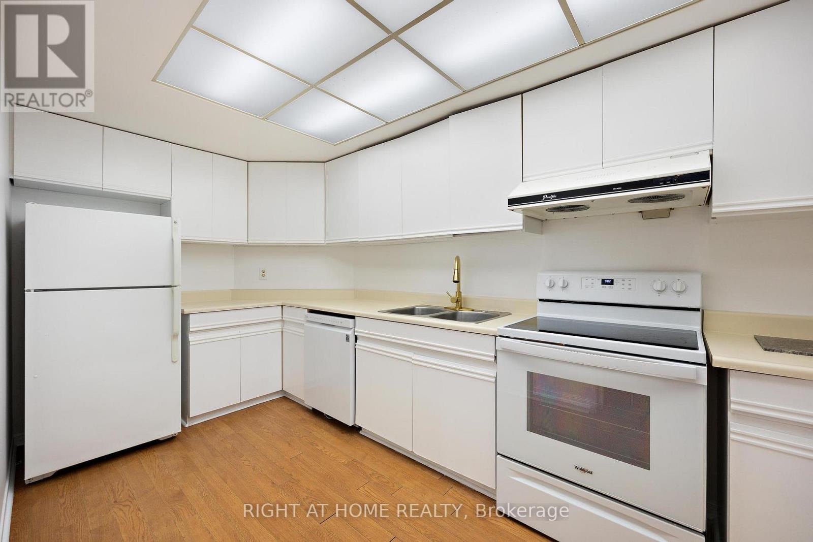 206a - 280 Simcoe Street, Toronto, Ontario  M5T 2Y5 - Photo 14 - C13643514